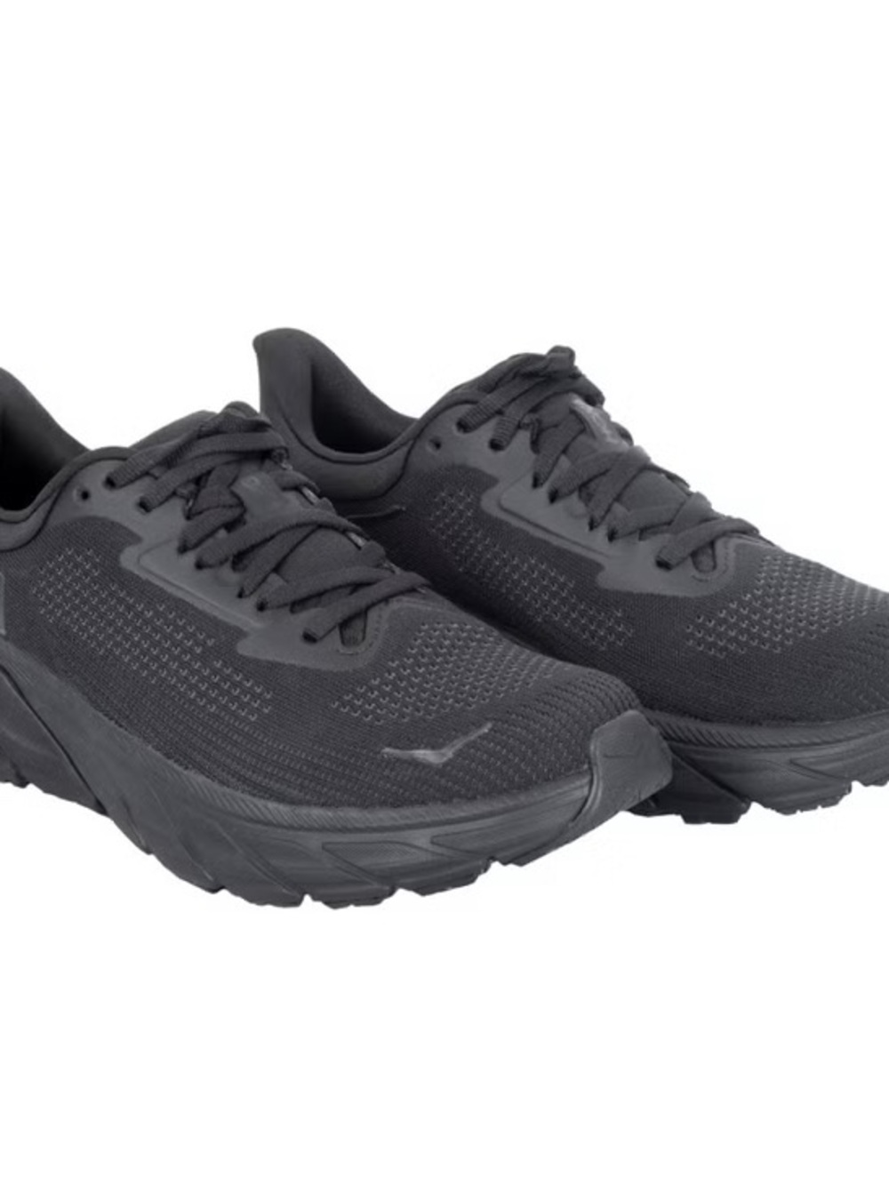 Hoka Arahi 7 black tennis shoes